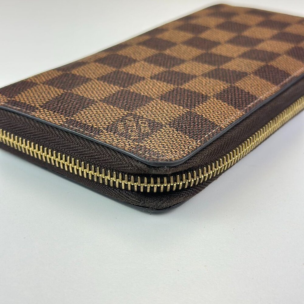 Louis Vuitton Damier Ebene Wallet - Picture 2 of 6